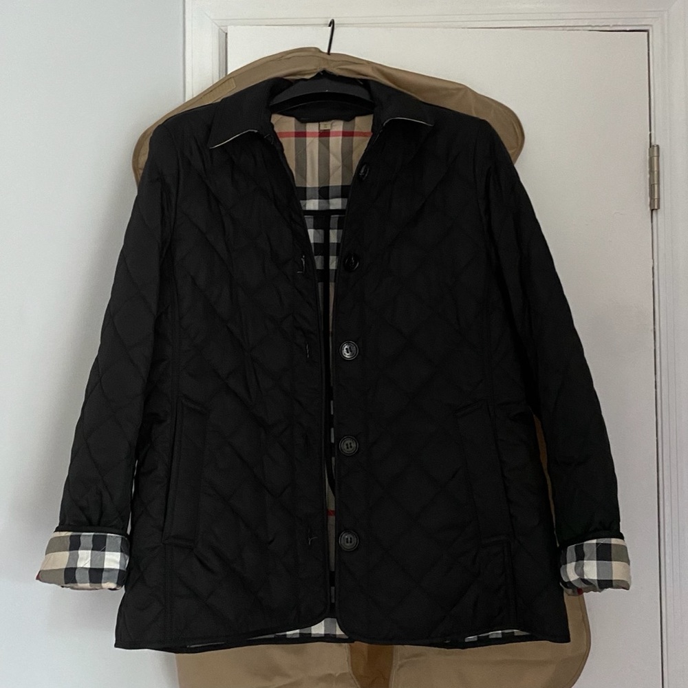 Brand new never Worn.Burberry Quilted jacket